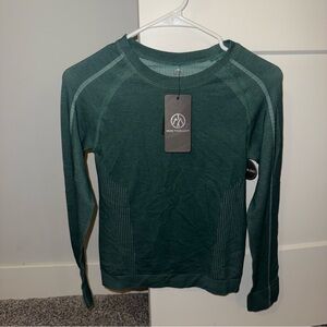 NWT Green Long Sleeve Top